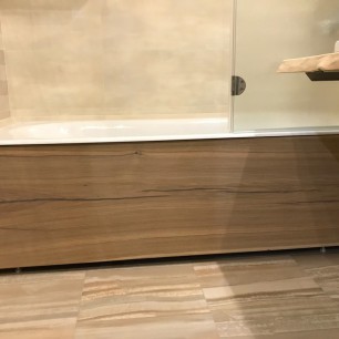 Экран для ванны из слэба дуба 